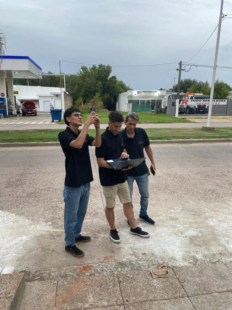 Equipo Viraliza en trabajo de campo